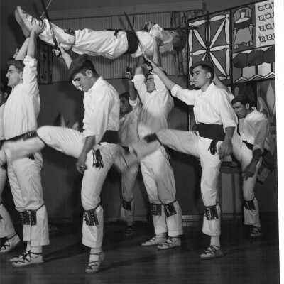 Oinkari Basque Dancers