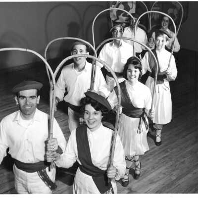 Oinkari Basque Dancers