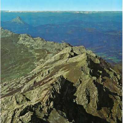 Mendiak: montes de Euskalerria naturaleza y huella humana