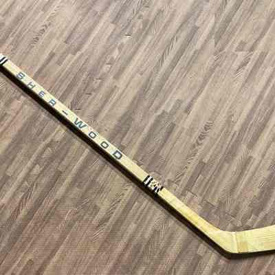 Rick MacLeish - Stanley Cup winning game-used hockey stick