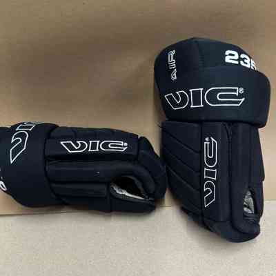 Vic hockey gloves