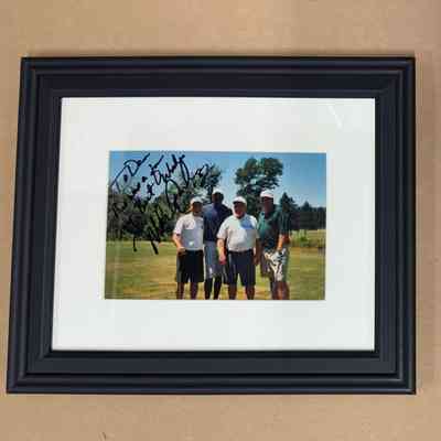 Mike Quick signed photo