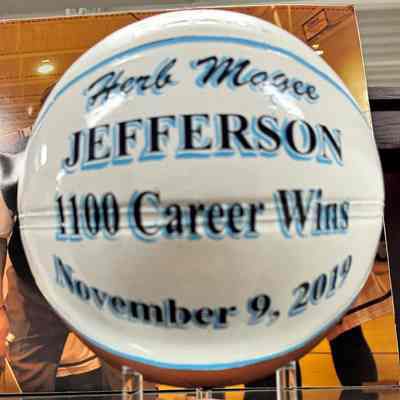1100 Wins Basketball - November 9, 2019