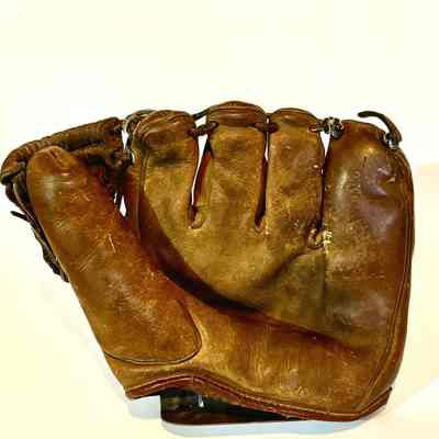 Spaulding Sam Mele model baseball glove