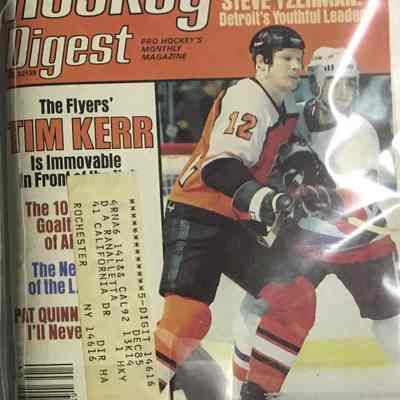 Hockey Digest Magazine with Tim Kerr Cover April 1985