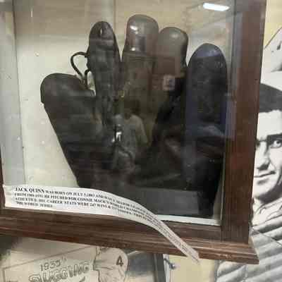 Jack Quinn Original glove