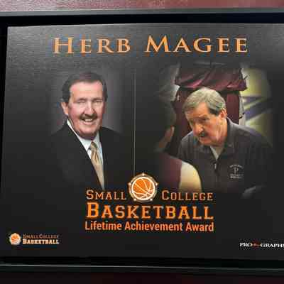 Small College Basketball Lifetime Achievement Award