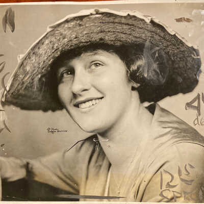 Olga Dorfner press photo -1919