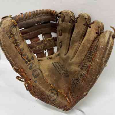 Gary Matthews model Spalding glove