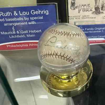 Lou Gehrig signed baseball