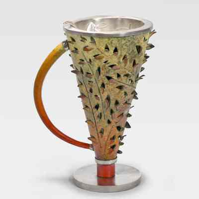 Outside In Cup