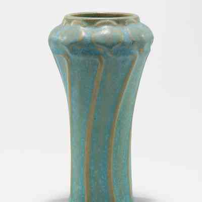 Poppy Pod Vase