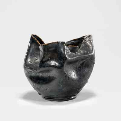 Vase with Folded Rim and Black Volcanic Glaze