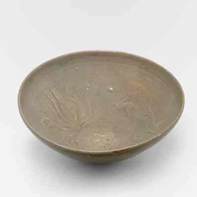 Bowl with Flower and Leaves Design