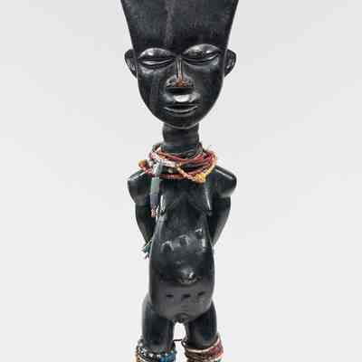 Maternity Figure with Infant