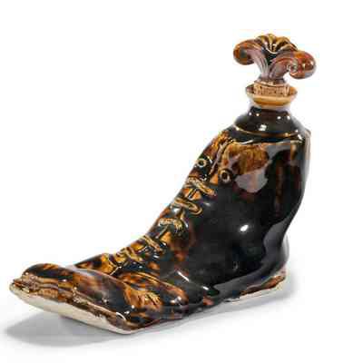 Foot Decanter