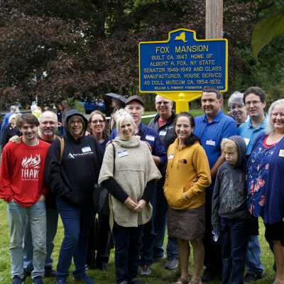 Fox Family Descendants Photo 1