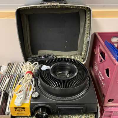 Kodak carousel 35mm Slide Projector - Top View: Stored on top of SLHS-FC4 in a Smith Carona typewriter case.