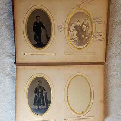 Grandma Clarissa Sliter Averill Page: Also Sarah Leslie Howard, Carolyn Howard Growler, and Ruth Ann Averill Howard noted photos.