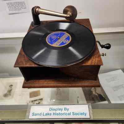 Early Gramophone / Phonograph: Placed on top of the Rymiller display.