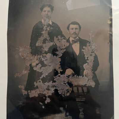 Origian tintype of John and Margaretha Guntrum, undated.