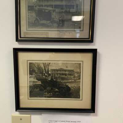 Crist Crape's Hotel and Antique Automobile Photos: Crist Crape's Hotel and Antique Automobile Photos