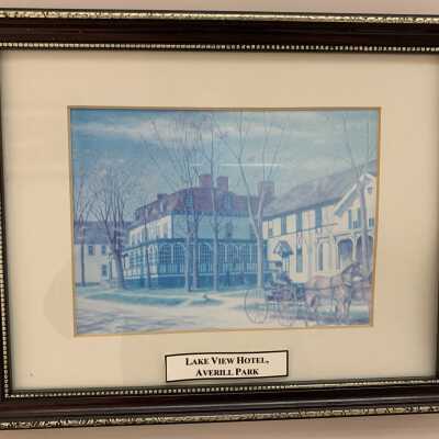 Lake View Hotel Photo / Painting: Lake View Hotel Photo / Painting