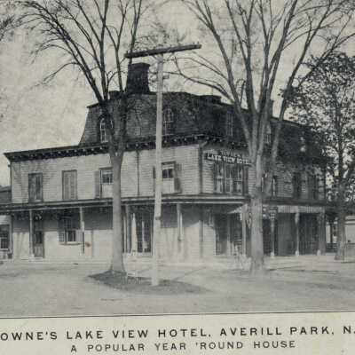 Towne's Lake View Hotel, Averill Park, NY, A Popular Year Round House: Towne's Lake View Hotel, Averill Park, NY, a popular year round house.