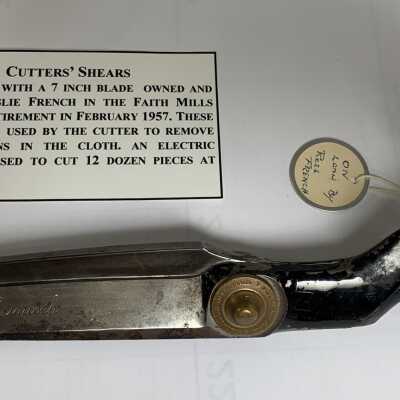 Faith Mills 7 Inch Cutting Shears - Photo 1: Faith Mills 7 Inch Cutting Shears - Photo 1