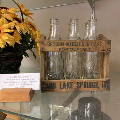 Sand Lake Springs Six Pack Close Up 1: Sand Lake Springs Six Pack Close Up 1