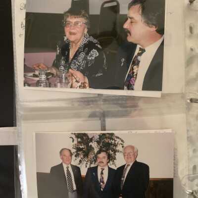 PB1 Page 50 - May 1995 Annual Meeting - Lakeview Restaurant: Left - Katharine and Andy Mace
Right - John Allendorph, Andy Mace and Bob Lilly - Newsletter Committee
