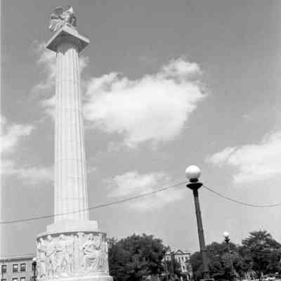 Illinois Centennial Monument