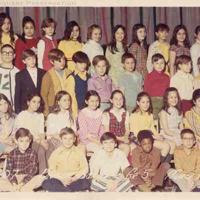 207 Darwin School Gr. 5 March 1972
