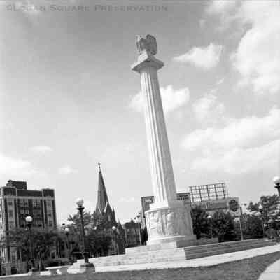 Illinois Centennial Monument