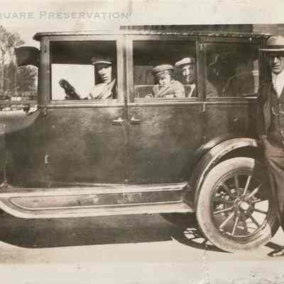 Klaus and Kermit Tangeros in Automobile