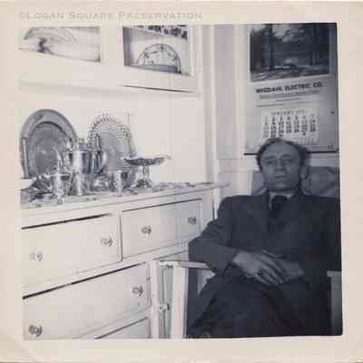 Klaus Tangeros at home