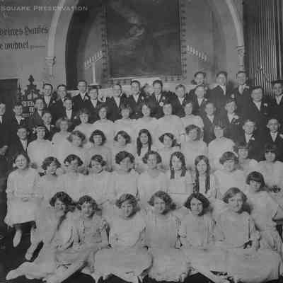 Nazareth Evangelical Church Confirmation Class 1924