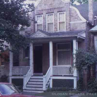 2322 N. Sawyer Ave