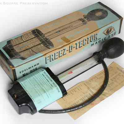 Edelmann No. 909 Freez-D-Tector with the Magic Eye