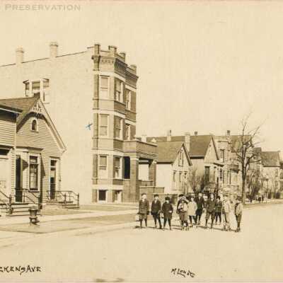 Sawyer N of Dickens Ave
