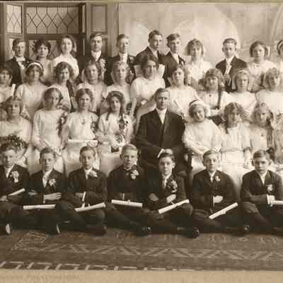 First Lutheran Church of Logan Square Confirmation Class 1913