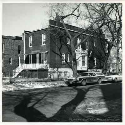 2735 W. Logan Boulevard Side View