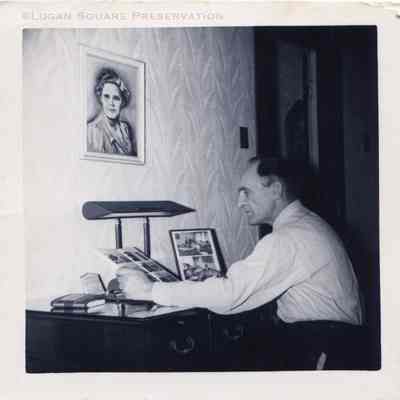Klaus Tangeros at home