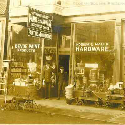 Kosiba & Malek Hardware exterior