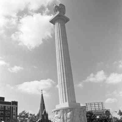 Illinois Centennial Monument