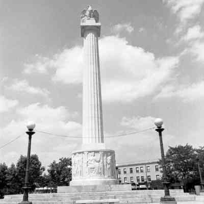 Illinois Centennial Monument