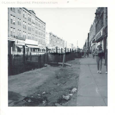 Milwaukee Avenue construction fencing