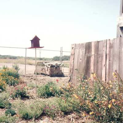 Dunes Discovery Center garden 10/96.