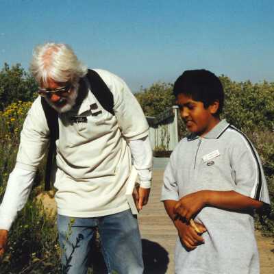 Tom Neuman Training First Junior Docents May 2001; 4" x 6" color photograph