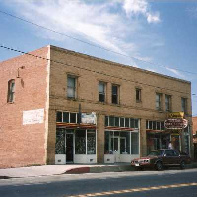 Hotel Kasiwagi, 823, 825, 827, 829 Guadalupe Street, Guadalupe, built 1930-1940s